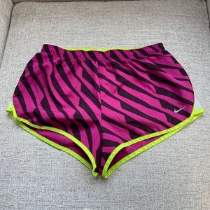 Women’s Nike Shorts⭐️